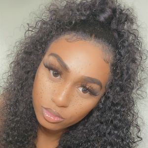 Meet your Posher, Lacy